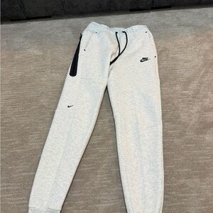 Nike Men's Light Gray Joggers with Black Details